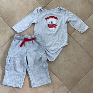 Gymboree bodysuit and sweatpants bundle for boys size 12-18 months